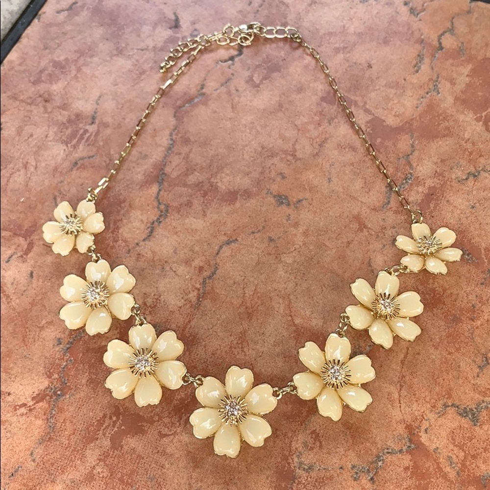 Francesca’s Gold Necklace with Cream Flowers